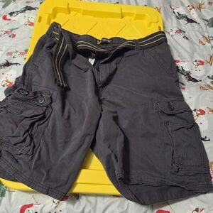 Lee Men's Charcoal Cargo Shorts with Striped Belt